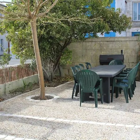 Maison De L'eclusier * Mortagne-sur-Gironde